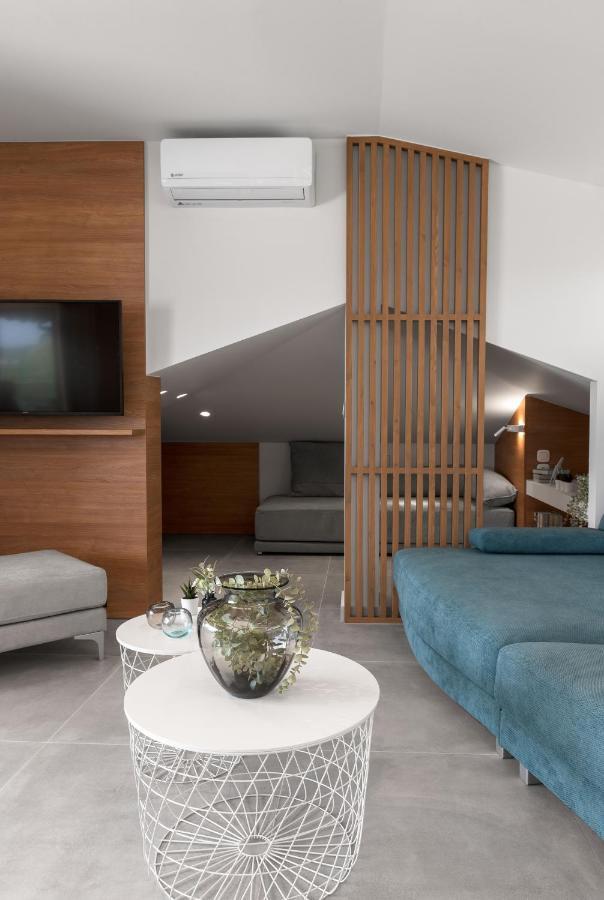 Pola'S Loft Apartment อิเอริสโซส ภายนอก รูปภาพ